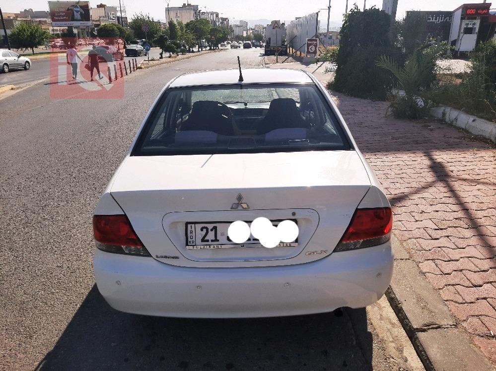 میتسوبیشی لانسەر